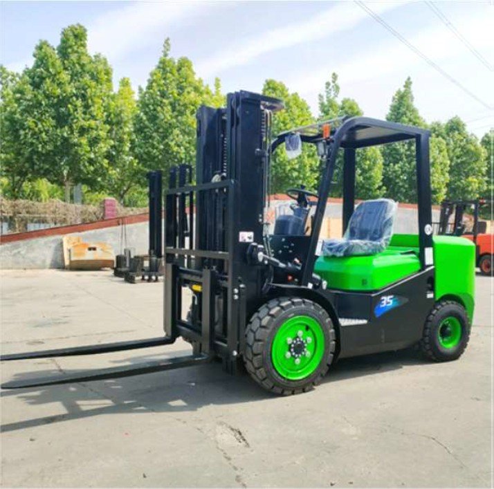HOT FORKLIFT12